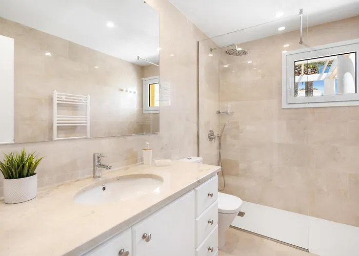 La Quinta By Menorca Vacations Villa *