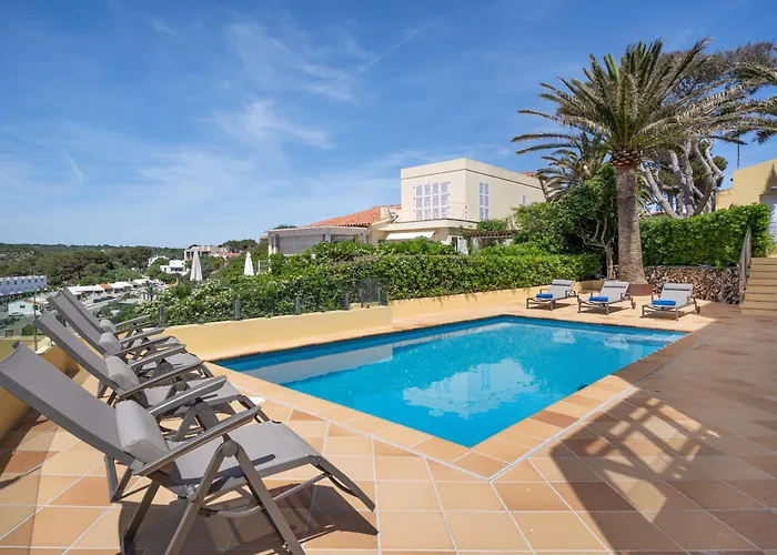 Villa La Quinta By Menorca Vacations *